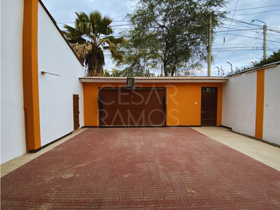 ¡OPORTUNIDAD! CASA EN SULLANA AL COSTADO DEL COLEGIO SANTA ROSA — foto 2