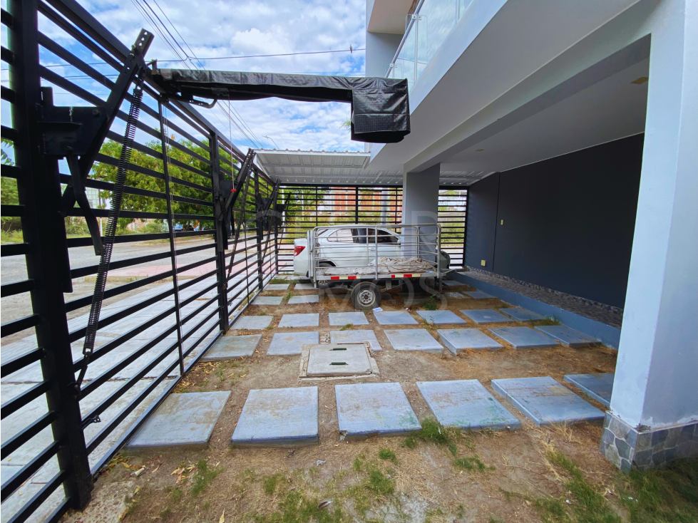 SE ALQUILA BONITO DEPARTAMENTO EN URB. LOS CORALES I - PIURA — foto 2