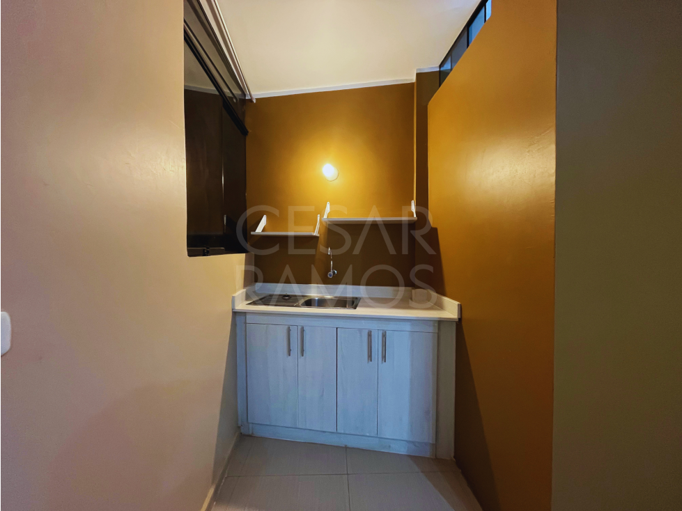 SE ALQUILA DEPARTAMENTO EN TERCER PISO EN AV JOSÉ DE LAMA — foto 2