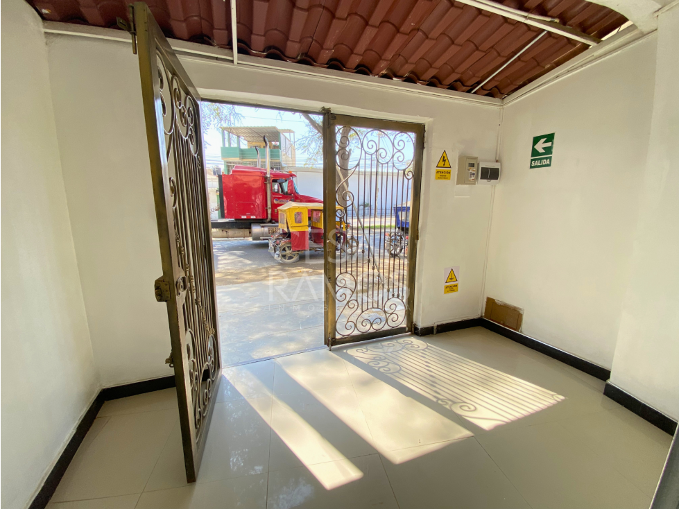 SE ALQUILA LOCAL COMERCIAL EN AV. JOSÉ DE LAMA - 3