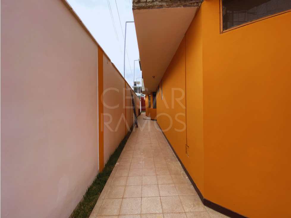¡OPORTUNIDAD! CASA EN SULLANA AL COSTADO DEL COLEGIO SANTA ROSA — foto 3