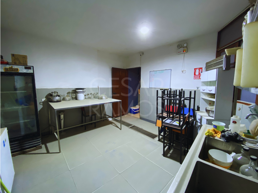 SE VENDE CASA EN URBANIZACIÓN JARDÍN SULLANA - 4