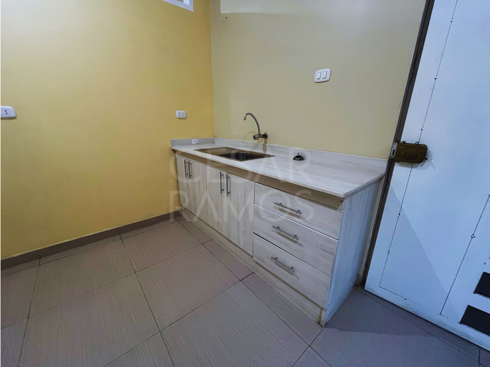 SE ALQUILA DEPARTAMENTO EN TERCER PISO EN AV JOSÉ DE LAMA — foto 4