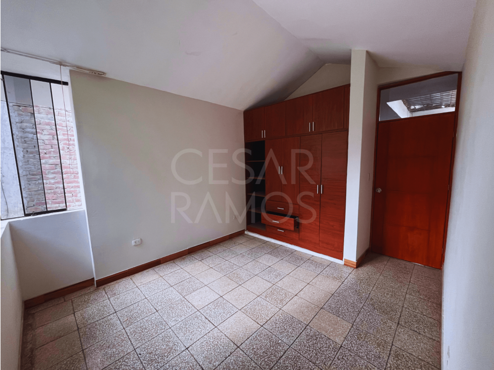 ALQUILO CASA EN CALLE MARÍA AUXILIADORA SULLANA - 6