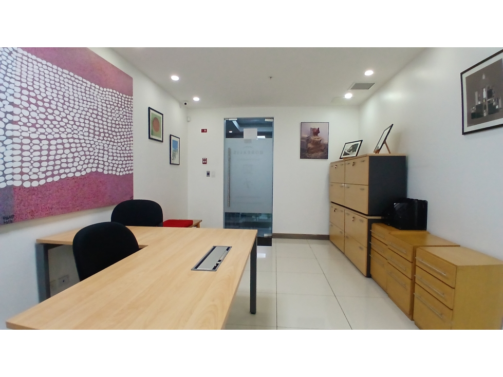 Se vende oficina con acabados en Obarrio, Panama City — foto 2