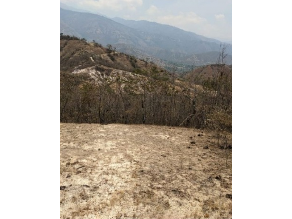 VENTA DE LOTE EN SANTA FE DE ANTIOQUIA - 2
