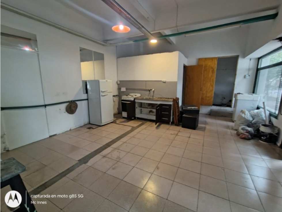 Local en Venta en nueva Pompeya