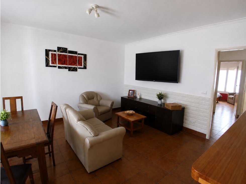 CHALET 4 AMBIENTES CON PARQUE QUINCHO Y GGE — foto 2