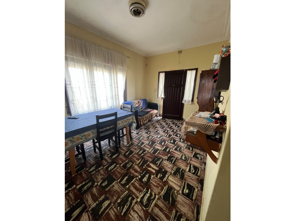 Chalet de 3 ambietes en bernardino rivadavia - 3