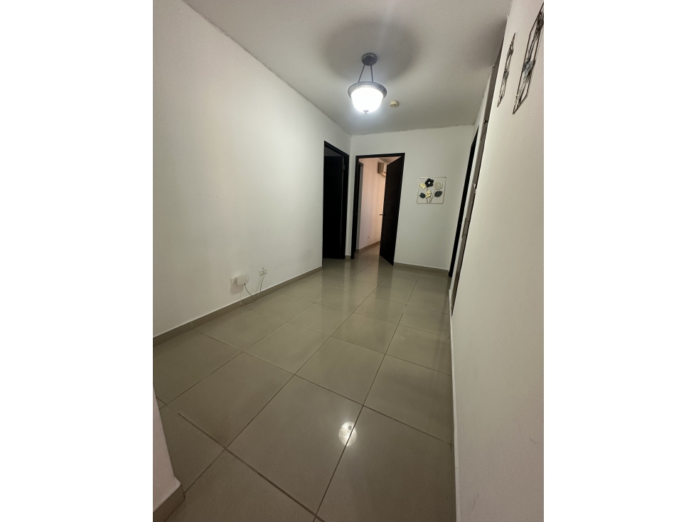 SE ALQUILA APARTAMENTO CÉNTRICO EN OBARRIO PH SOPHIA 4R Y 4B — foto 2