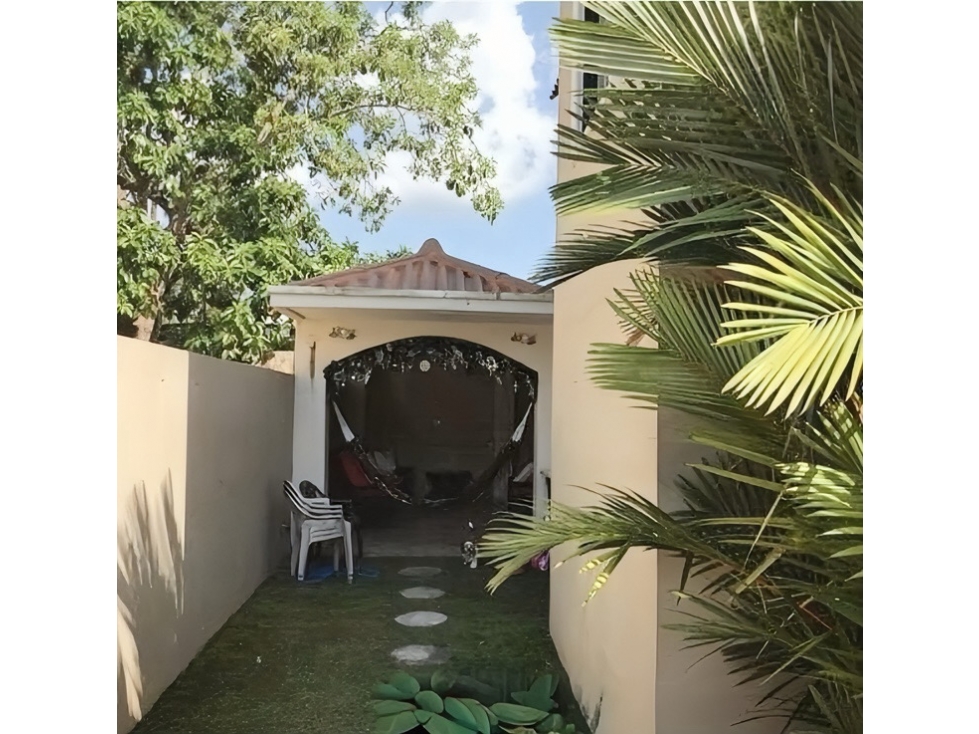 CASA FAMILIAR EN VILLA ZAITA 200m2 2 PISOS — foto 3