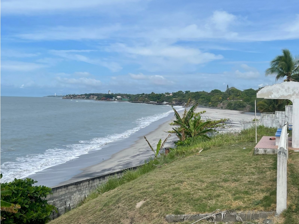 Se Vende Terreno en Coronado Frente al Mar, 2167m2