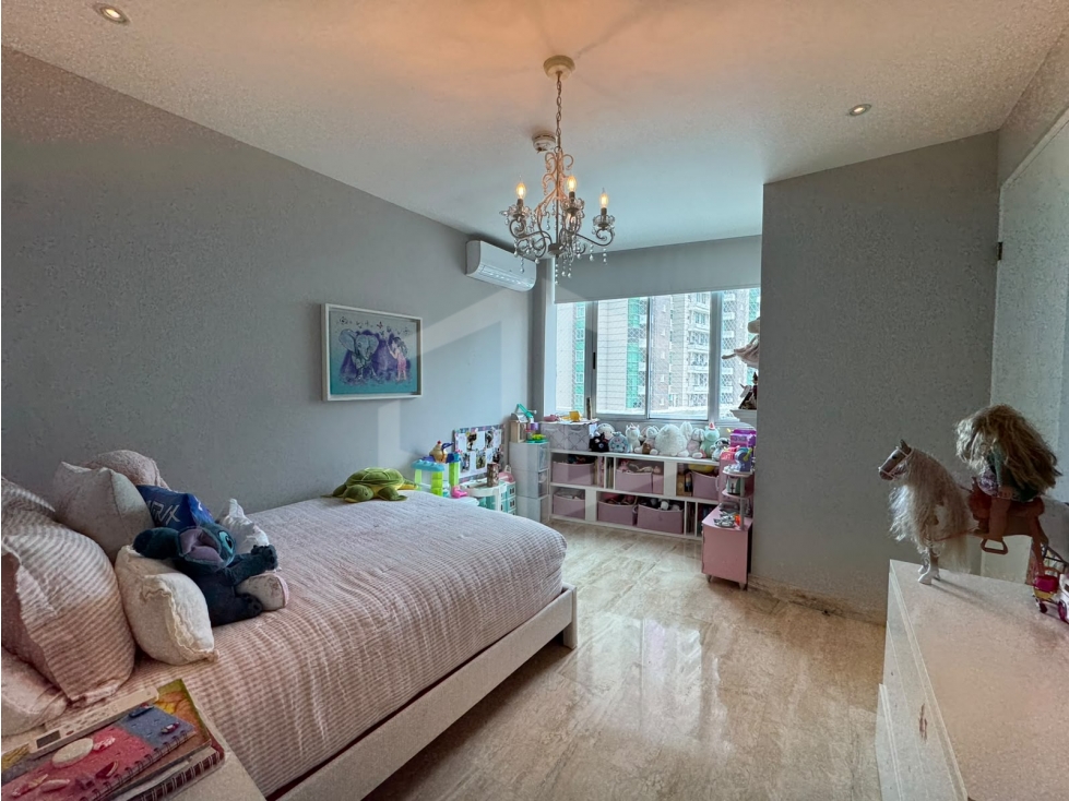 Amplio apartamento remodelado en venta en Blue Bahía, Punta Pacífica - 5