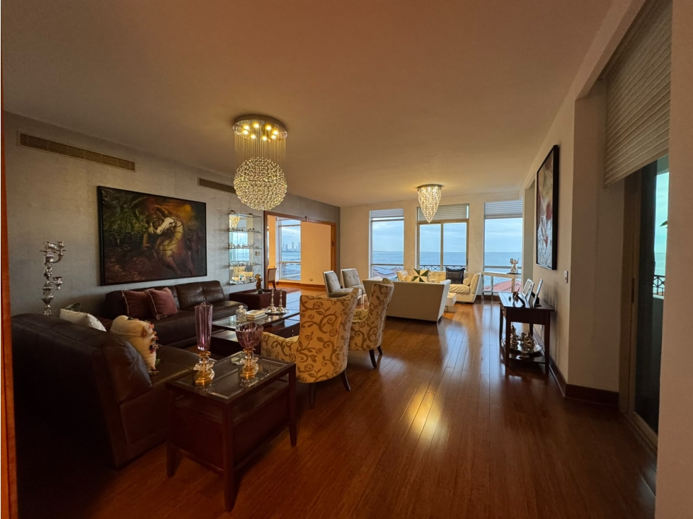 Pacific Point, Punta Pacífica, Se Vende Apartamento Lujoso