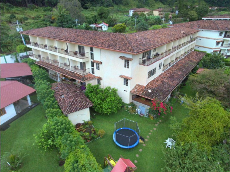 Se Vende Hotel Valle del Rio, en Boquete - 2