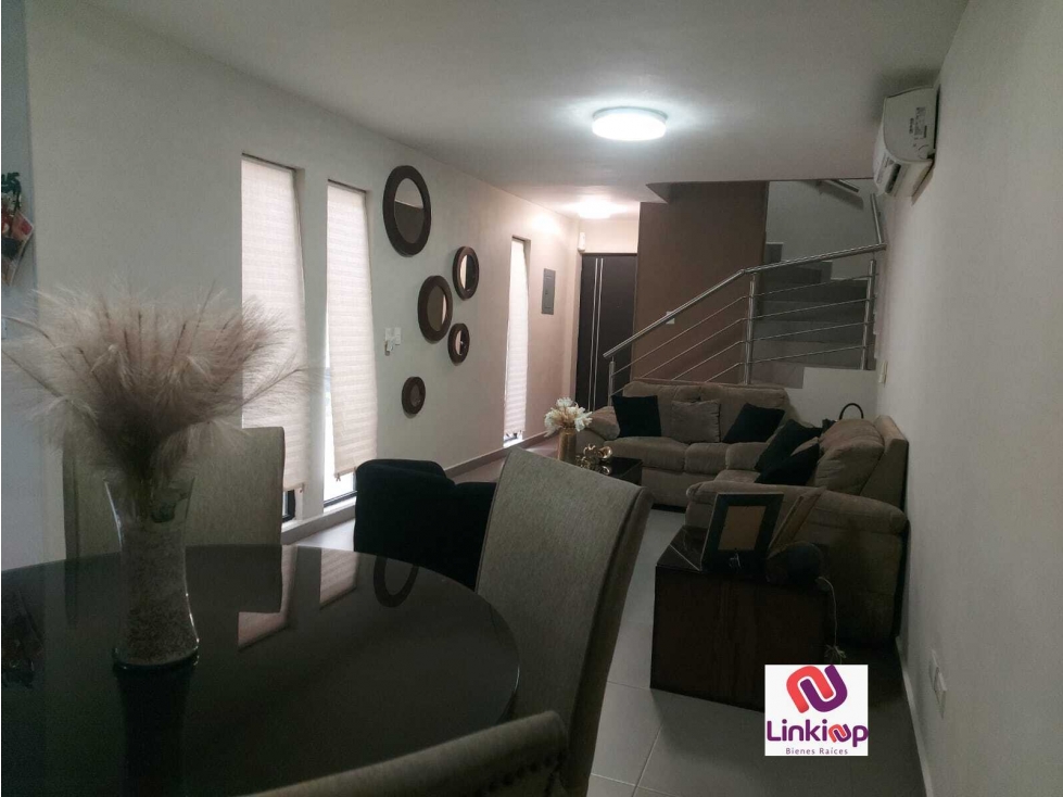 CASA EN VENTA EN FRACCIONAMIENTO 103, APODACA NUEVO LEÓN