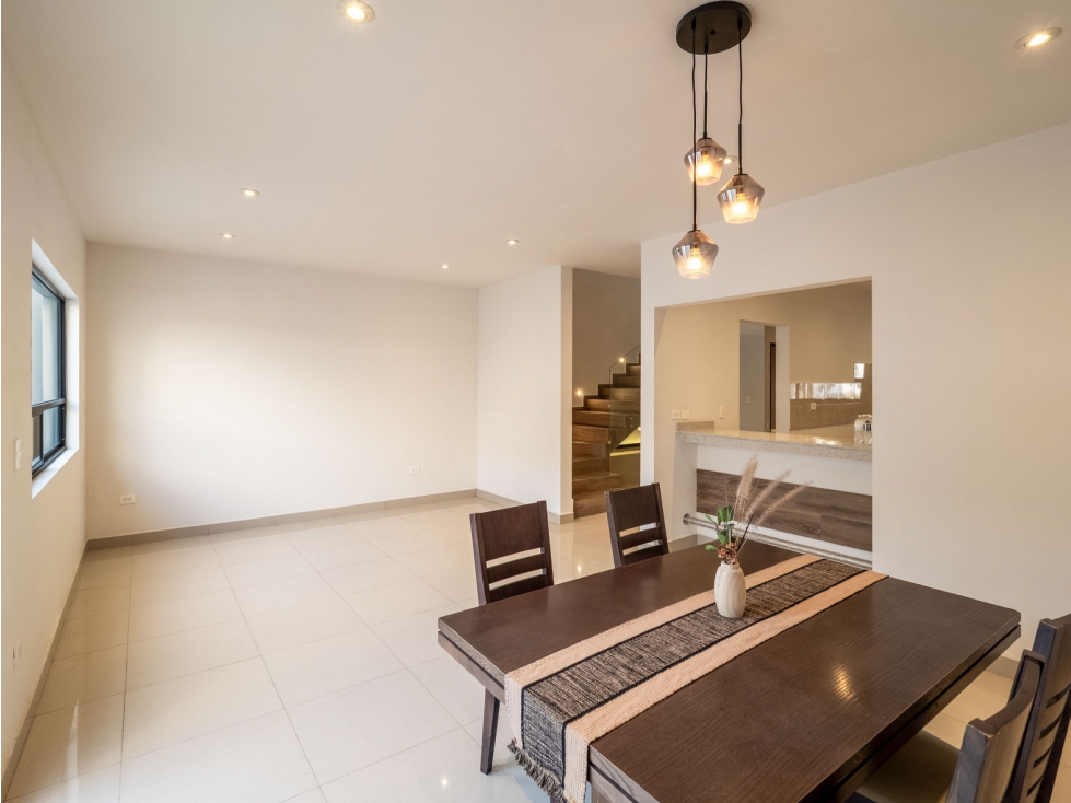 Casa NUEVA en Venta Fraccionamiento Santoral II Dominio Cumbres — foto 4