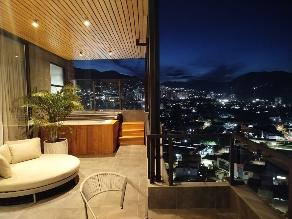 SABANETA PENT-HOUSE DE LUJO ZONA PLANA EXCELENTE VISTA UNICO