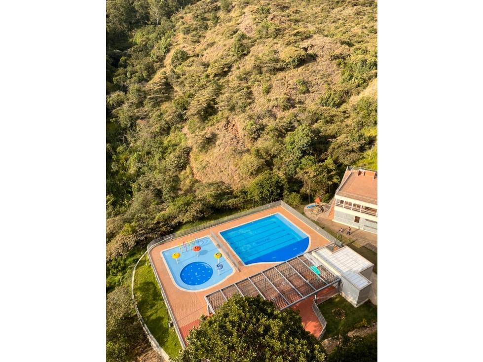 BELLO APTO CON EXCELENTE MIRADOR EN UNIDAD COMPLETA MIRASOL CAMPESTRE — foto 2
