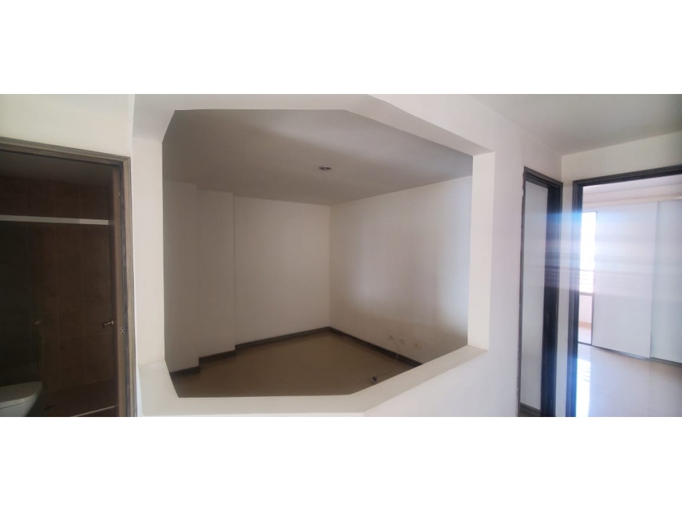 LAURELES APTO DE 98 MTS PISO ALTO CON EXCELENTE VISTA — foto 5