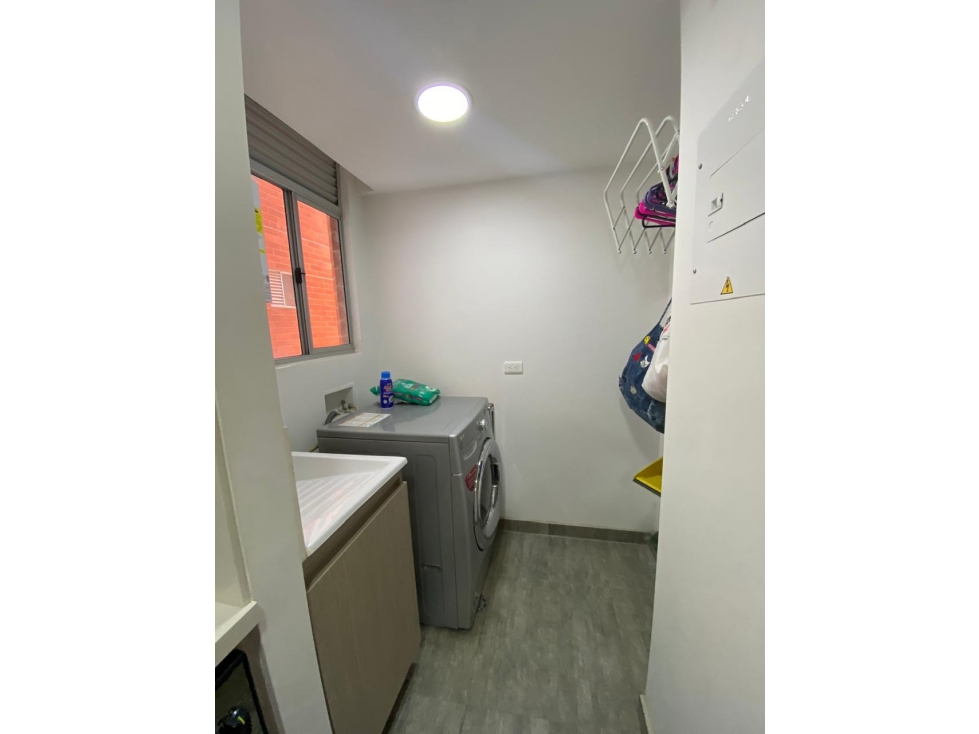 SABANETA APTO MODERNO EXCELENTE VISTA CON DOMOTICA EN UNIDAD COMPLETA — foto 4