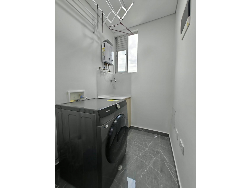 SABANETA EN CENTURY TOWER LA DOCTORA AMOBLADO CON PERMISO AIR BNB — foto 5