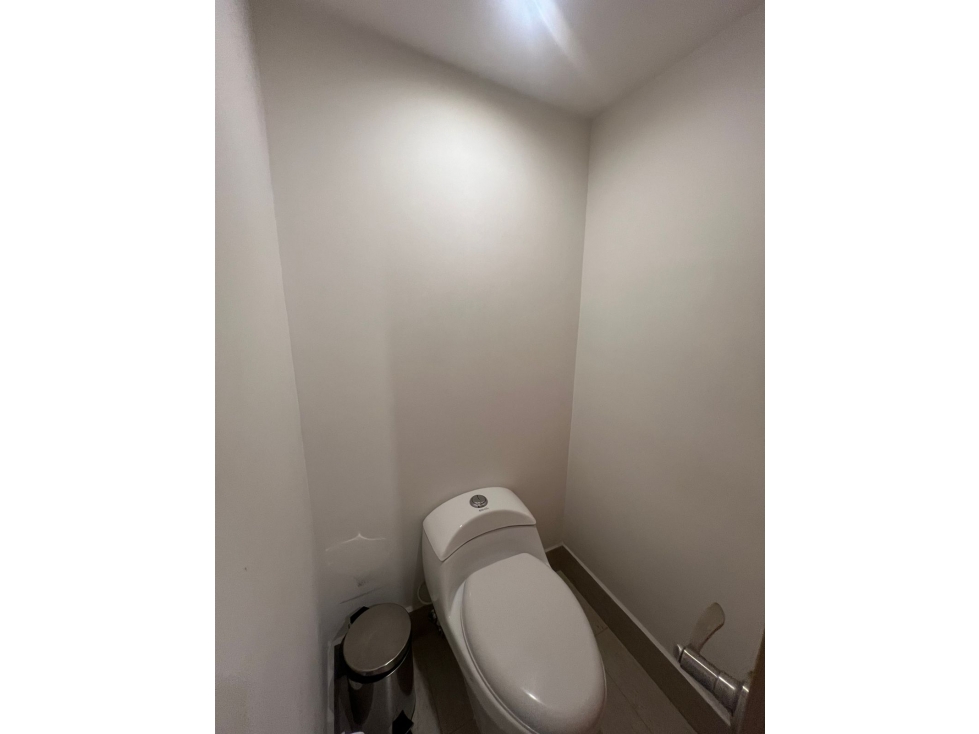 Rento hermoso apartamento en los bernal