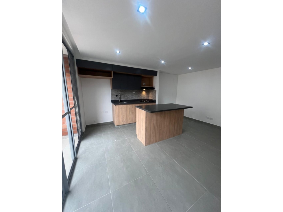 Rento apartamento en sabaneta