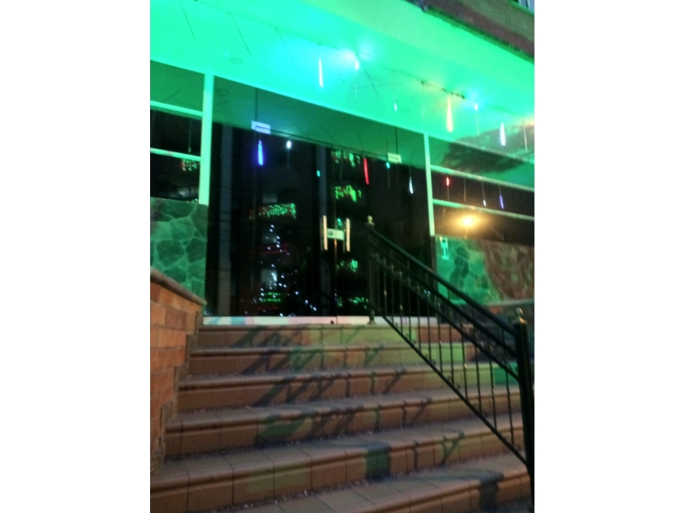 Rento hermoso apartamento en laureles