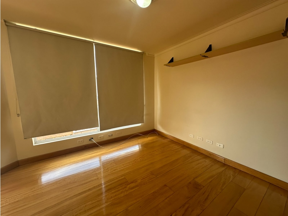 Inmobiliaria servibienes renta penthouse en conquistadores — foto 4