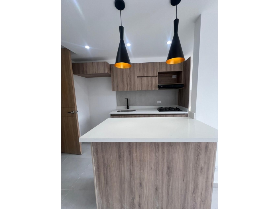 Rento hermoso apartamento en la estrella — foto 2