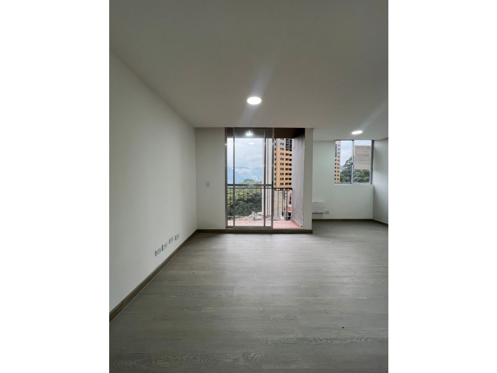 Rento hermoso apartamento en la estrella — foto 2