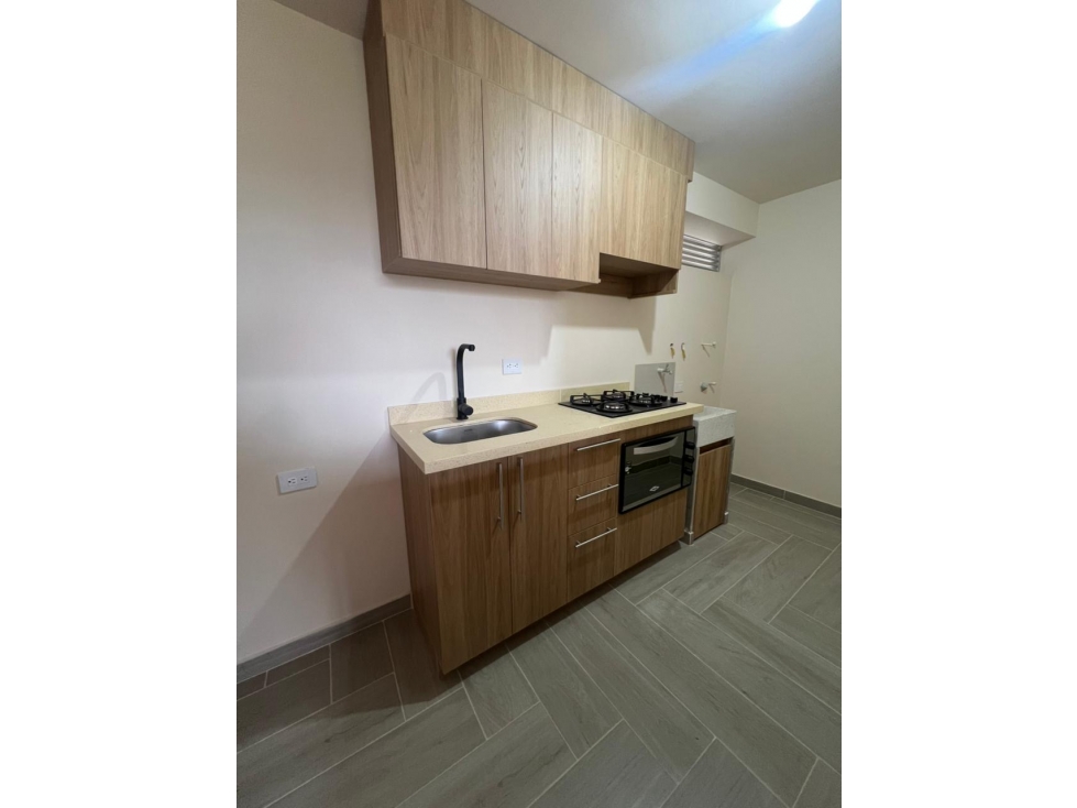 Rento hermoso apartamento en la estrella — foto 2