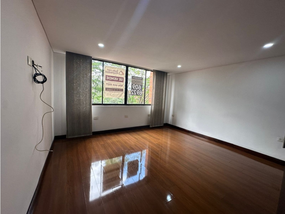 Rento apartamento en laureles — foto 2