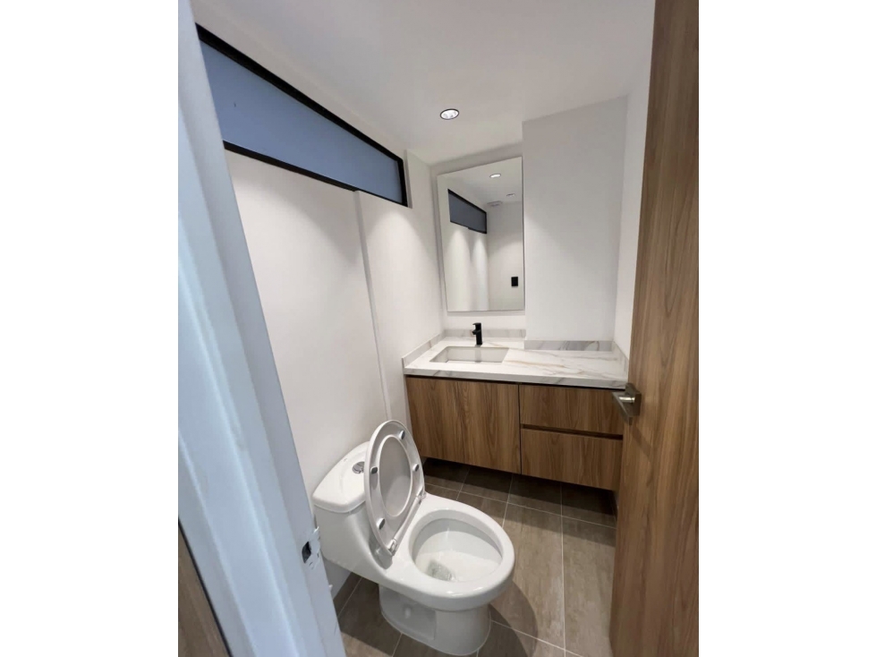Rento apartamento remodelado en el poblado — foto 2