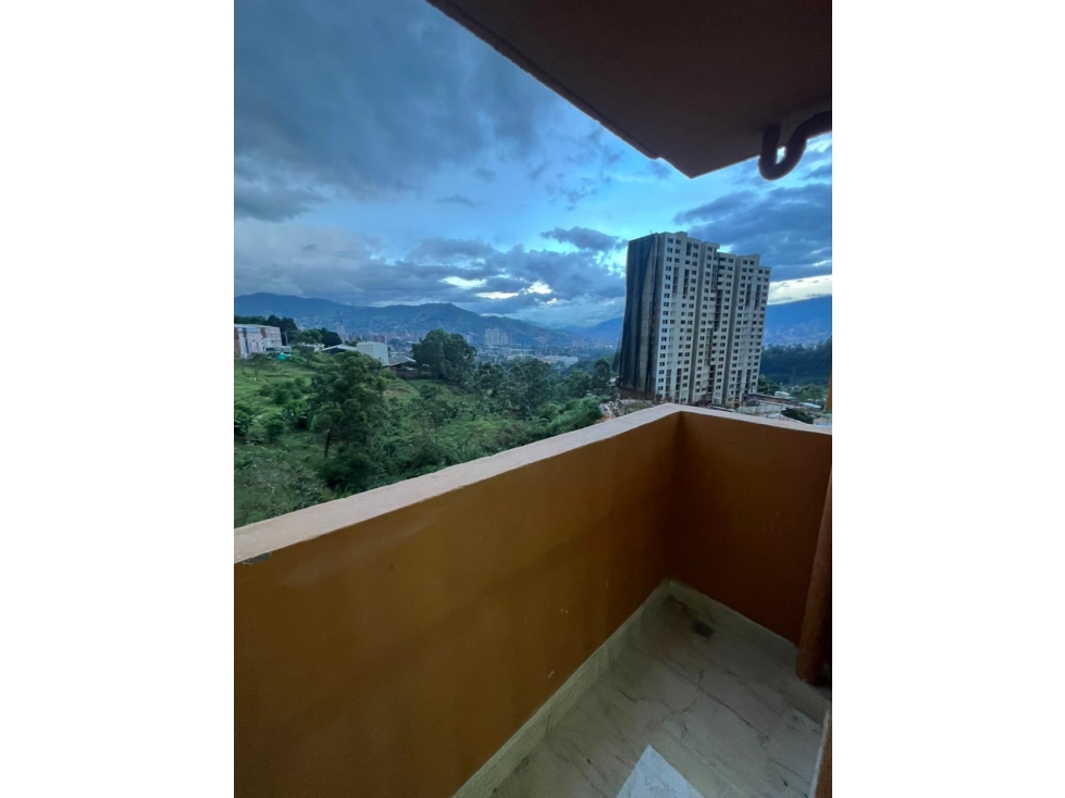 Rento hermoso apartamento en la estrella — foto 3