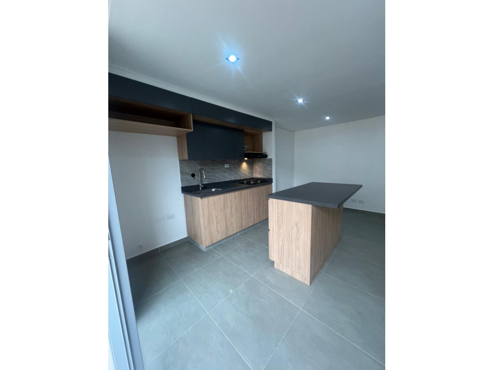 Rento apartamento en sabaneta — foto 3