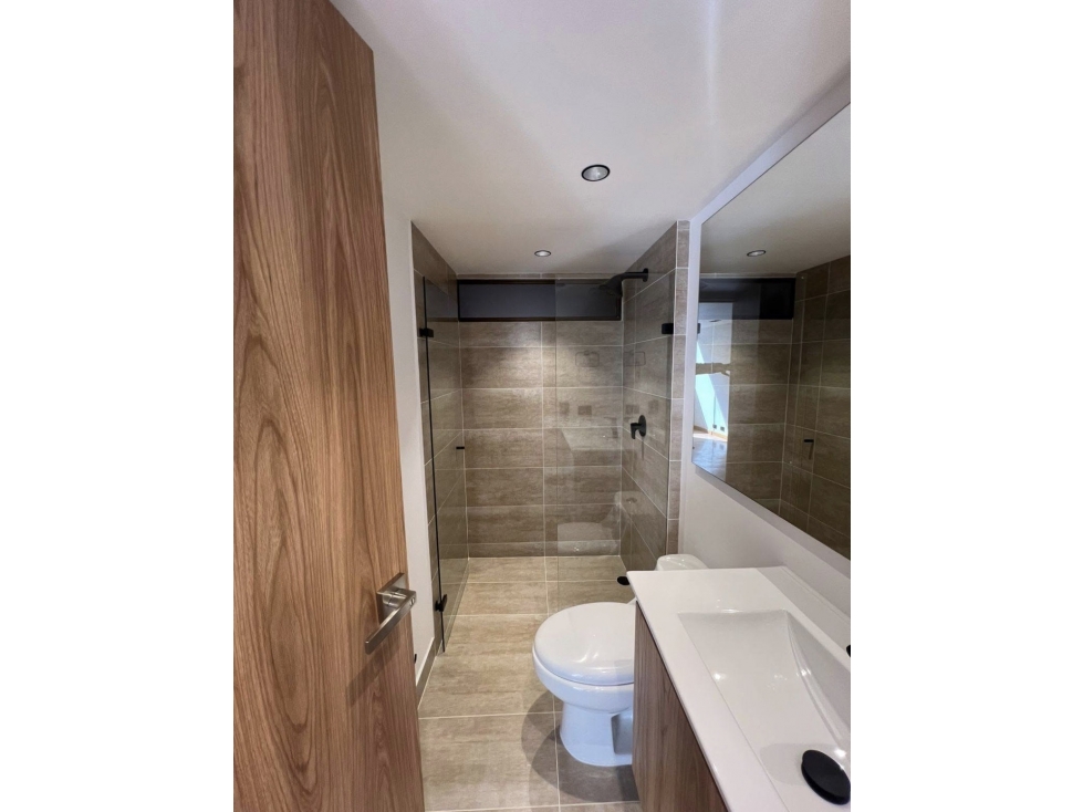 Rento apartamento remodelado en el poblado — foto 3