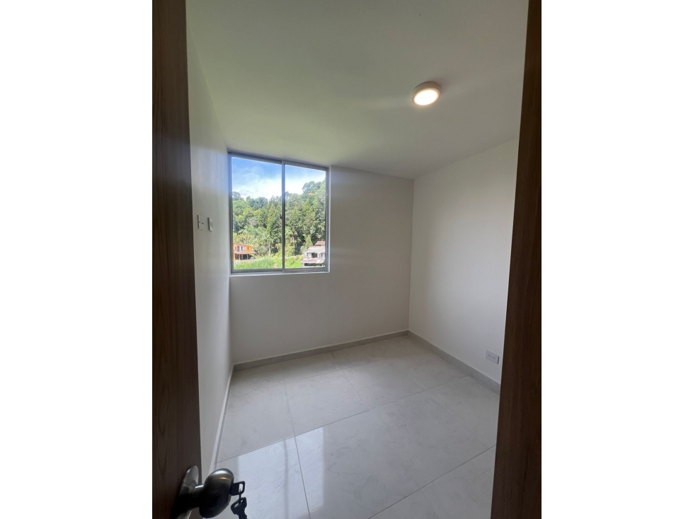 Rento hermoso apartamento en la estrella — foto 4