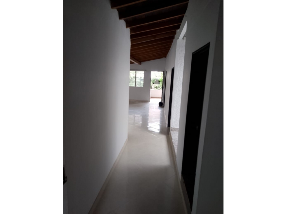 Vendo casa grande en el sector de la esmeralda, en toda la estación — foto 5