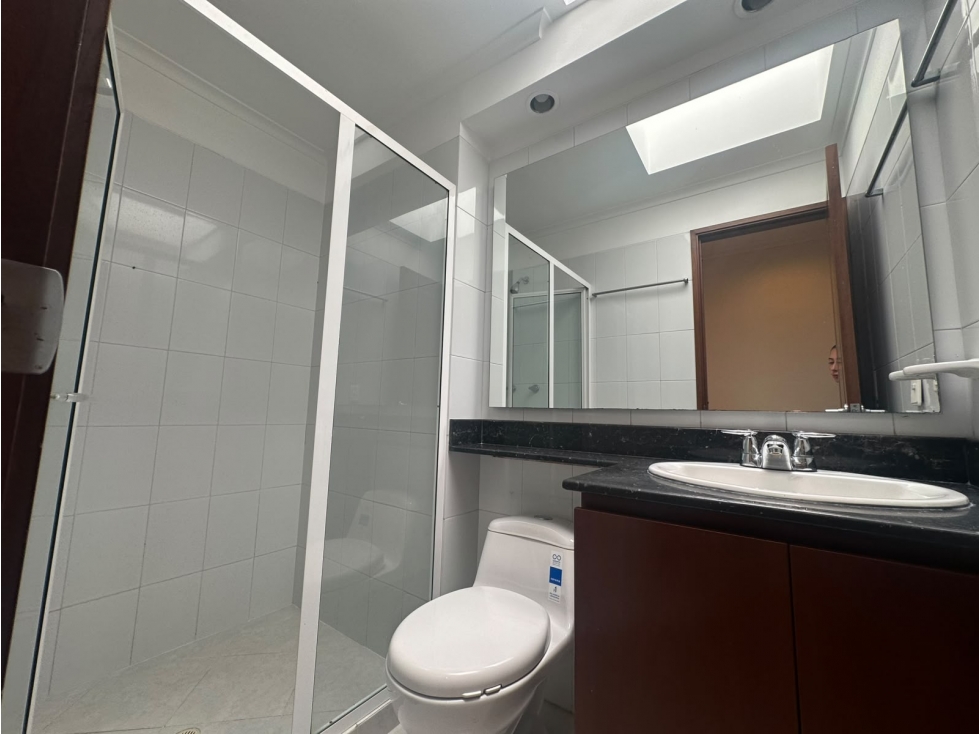 Inmobiliaria servibienes renta penthouse en conquistadores — foto 6