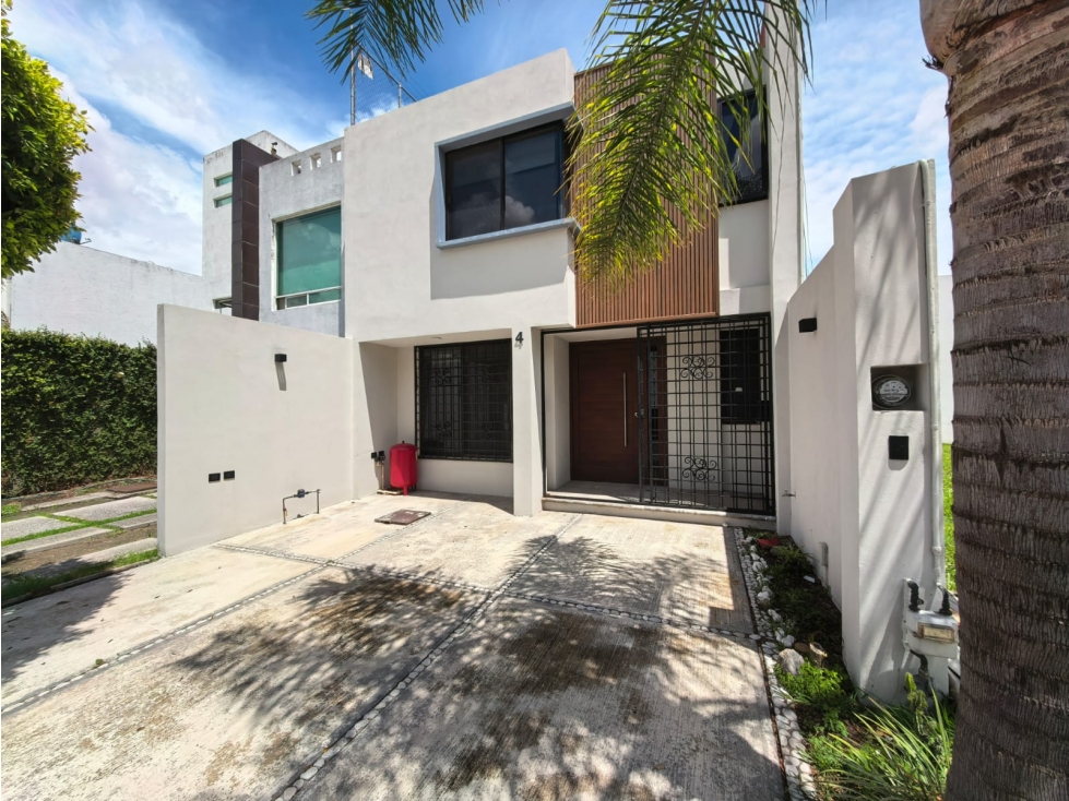 Casa en Renta en Lomas del Valle - 1
