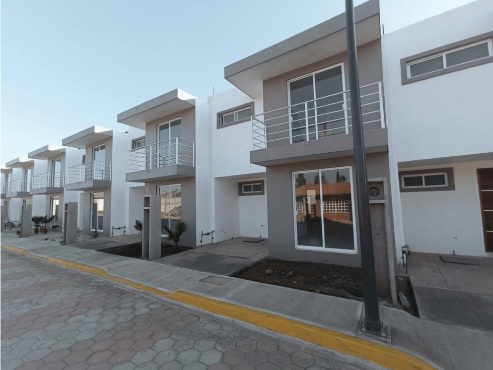 Casa en venta en col. Xilotzingo — foto 2