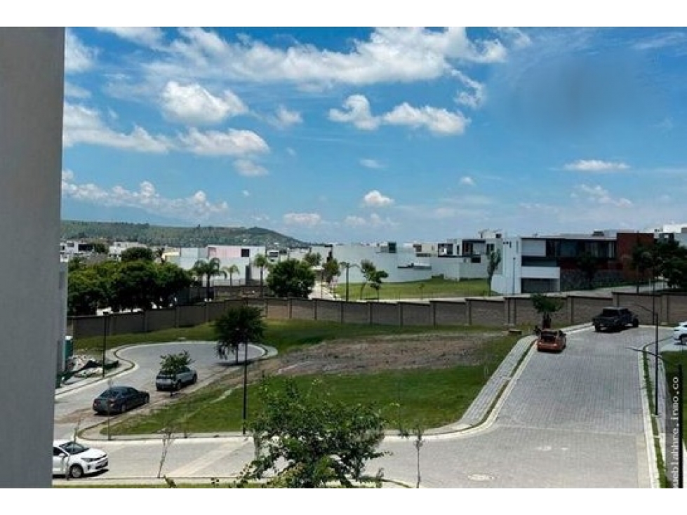 Terreno en Venta en Lomas de Angelópolis III - 1