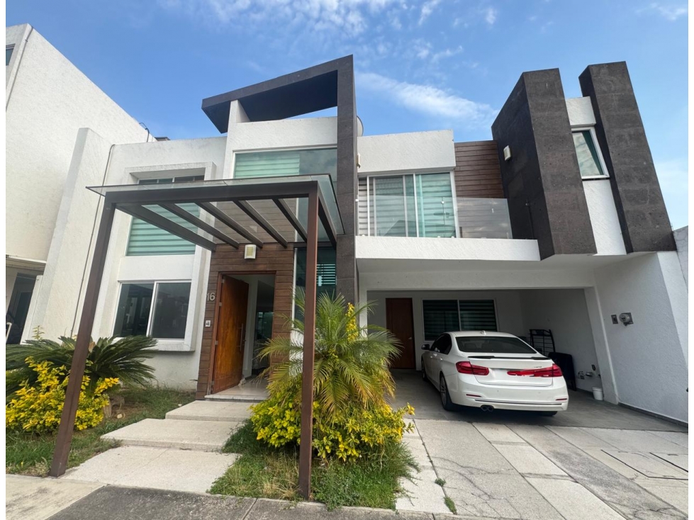 Casa en Venta Lomas de Angelópolis Parque Praga