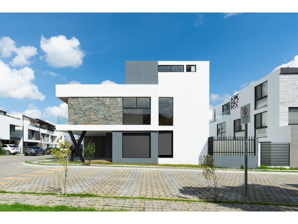 Casa en Venta en Lomas de Angelópolis III — foto 3