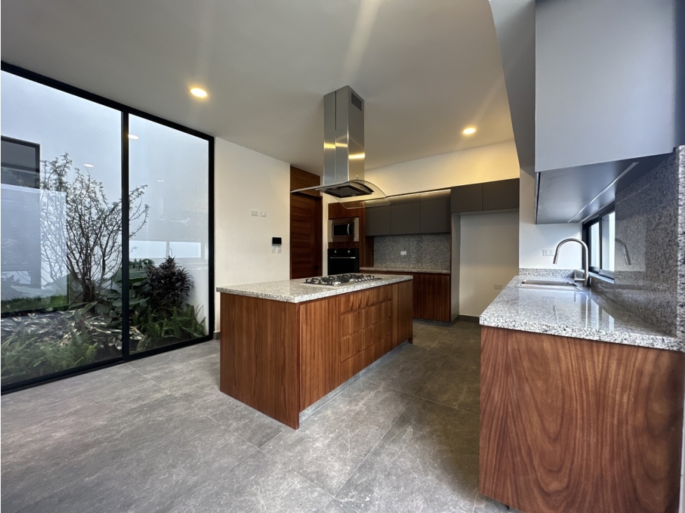 Casa en Venta en Lomas de Angelópolis — foto 2