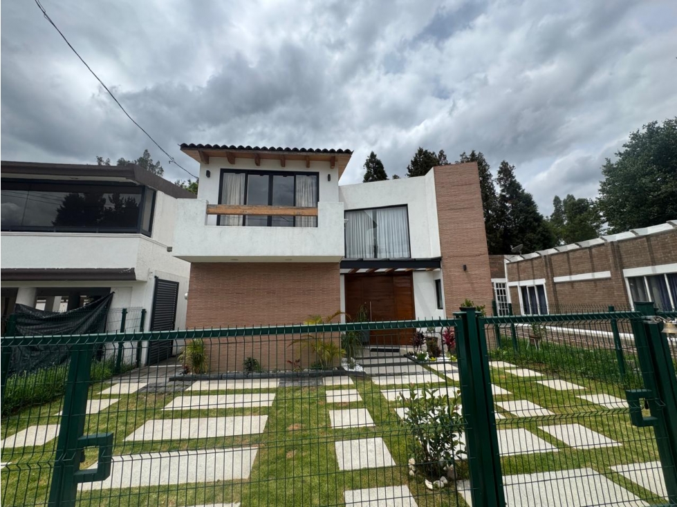 Casa en Venta en Bosques de Zerezotla Cholula