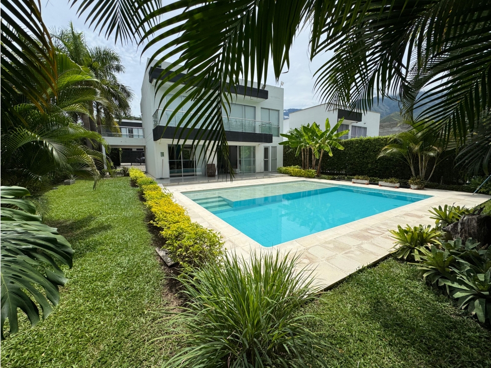 Venta De Casa En Condominio Guayacanes 2, San Jeronimo