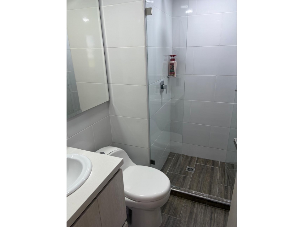 Venta De Apartamento En La Milla De Oro, Poblado, Medellin — foto 3